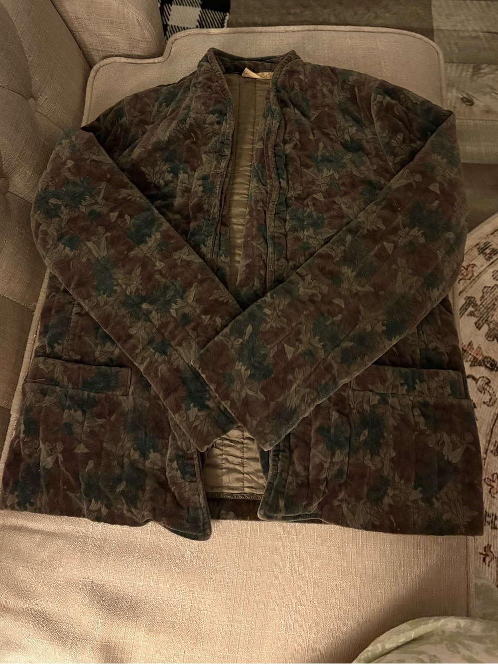 Quilted Floral Corduroy Jacket in Olive Brown